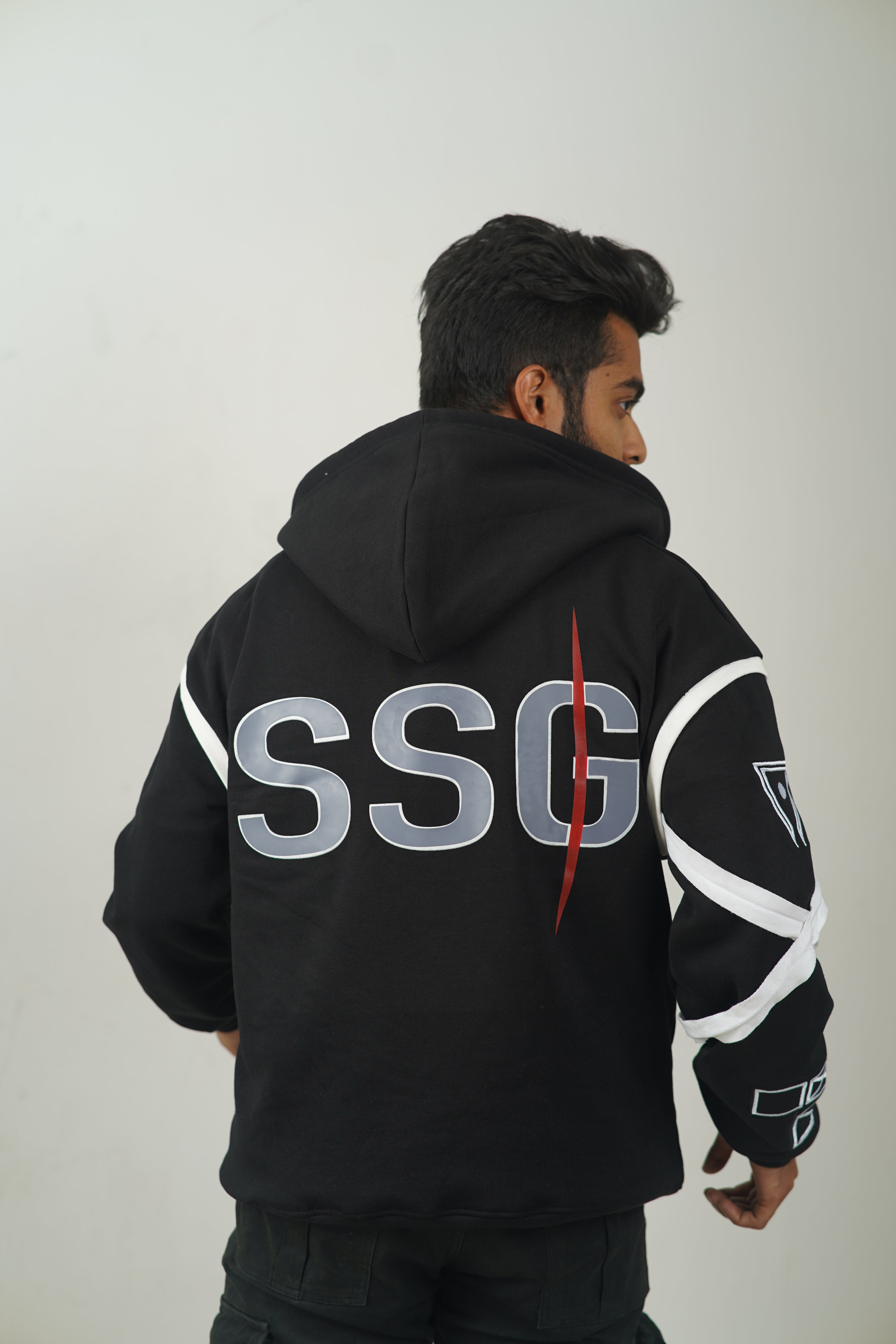 Zoro Egghead Heavyweight Drop – Premium Zip Hoodie